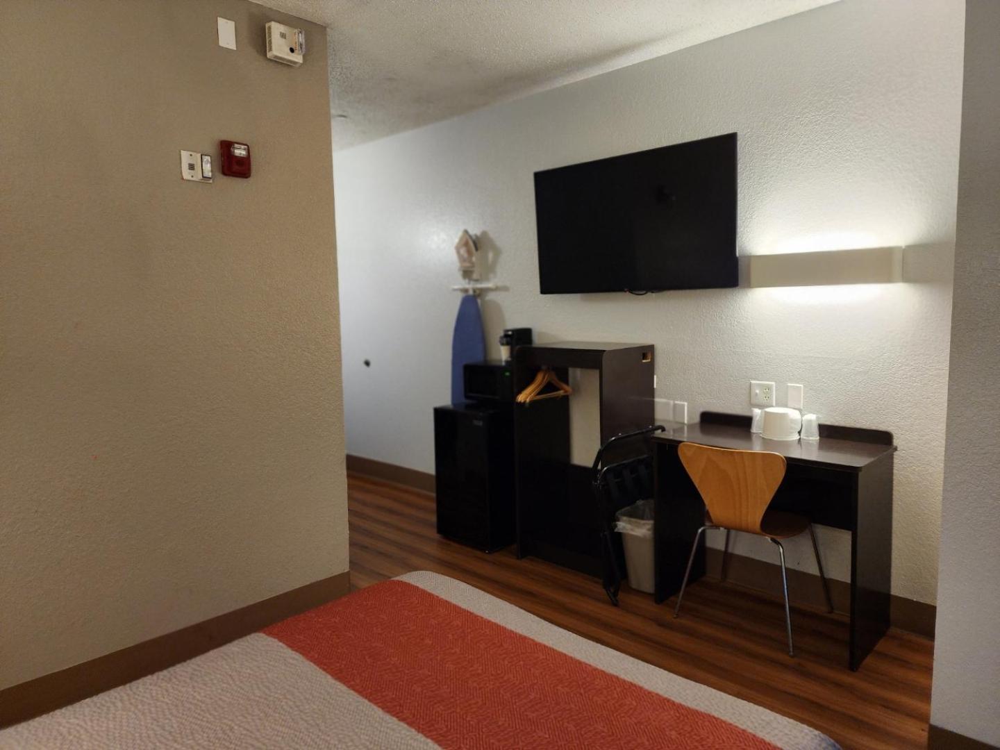 6-biloxi, Ms - Hotel