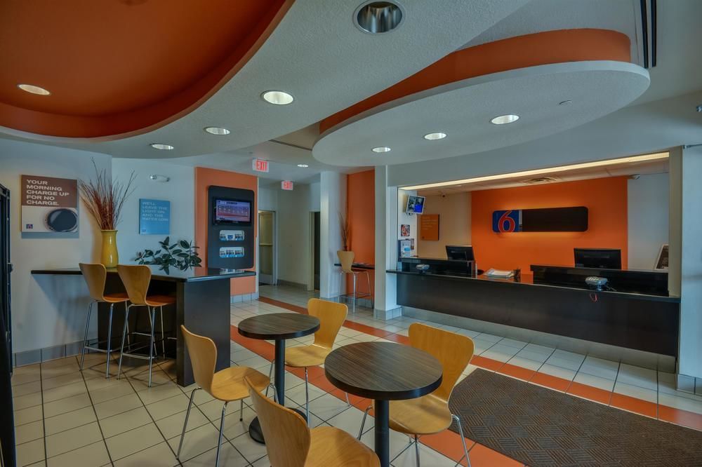 Hotel 6-biloxi, Ms - 2*