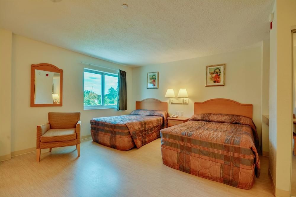 Hotel 6-biloxi, Ms - 2*